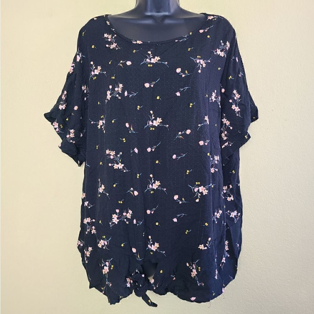 Buffalo David Bitton Floral Front Knot Top